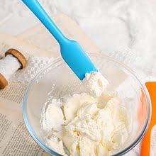 small spatula